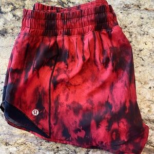 Lululemon Hotty Hot Shorts Game Day (10)